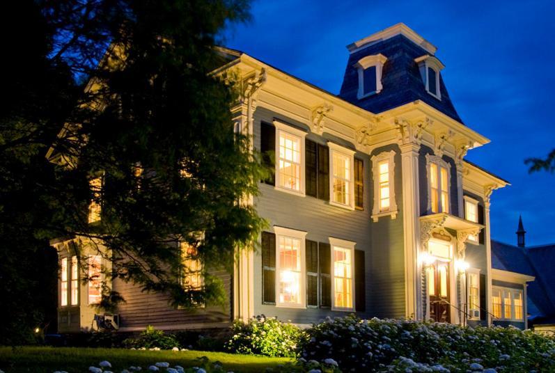 Inn On The Green Middlebury Exterior photo